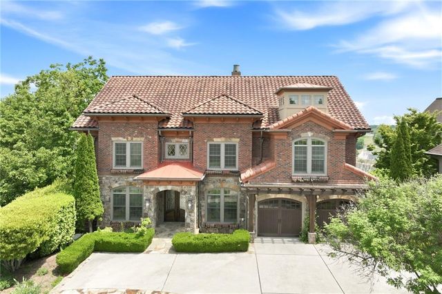 2742 High Vista Point, Gainesville, GA 30501