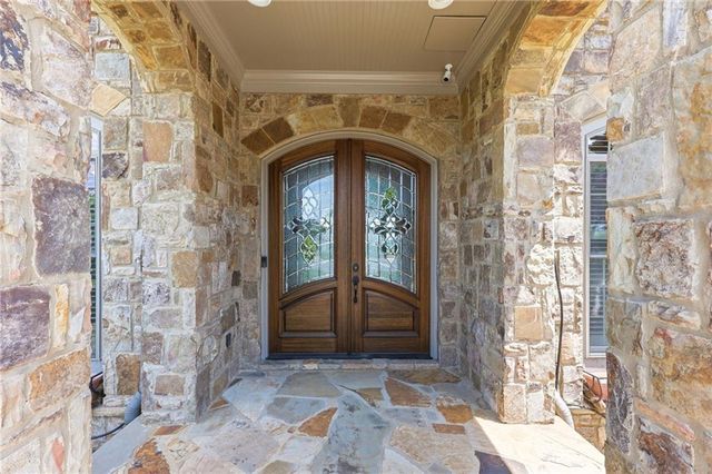 2742 High Vista Point, Gainesville, GA 30501