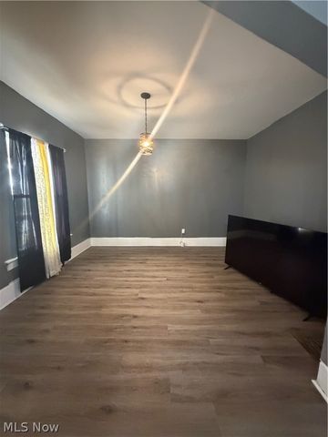 2201 E 86th Street, Cleveland, OH 44106