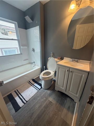 2201 E 86th Street, Cleveland, OH 44106