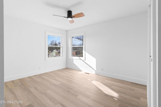 704 W Emory Rd, Powell, TN 37849