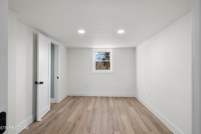 704 W Emory Rd, Powell, TN 37849