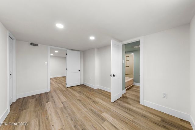 704 W Emory Rd, Powell, TN 37849