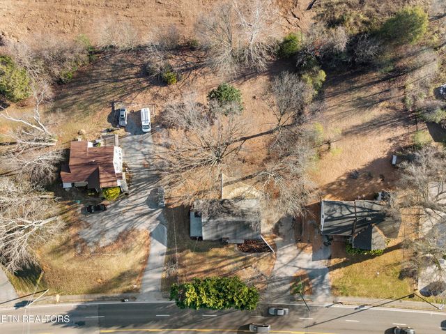 704 W Emory Rd, Powell, TN 37849