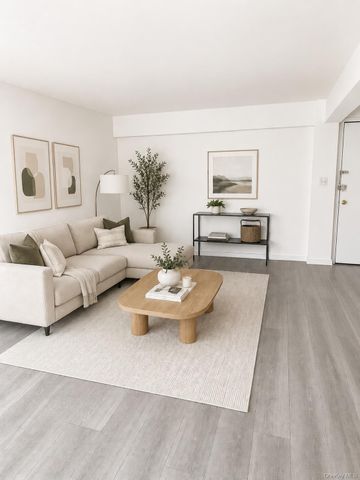 13405 Dahlia Avenue 11-1B, Flushing, NY 11355