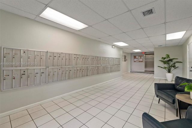 1800 W 54th Street 109, Hialeah, FL 33012