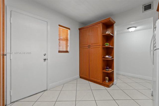 1800 W 54th Street 109, Hialeah, FL 33012