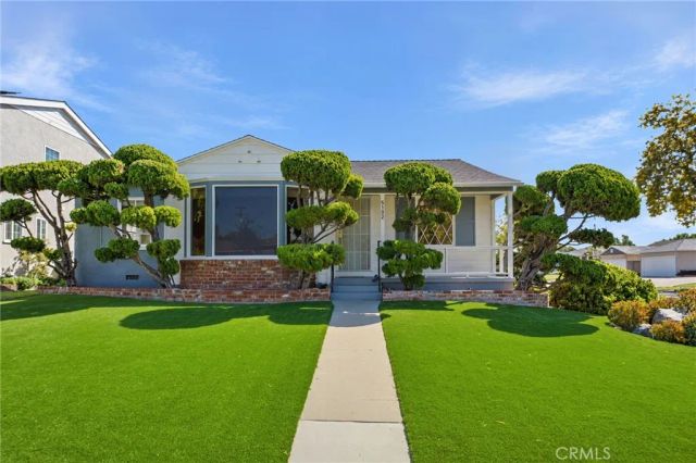 5102 Obispo Avenue, Lakewood, CA 90712