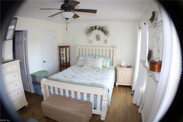 206 Loch CIR, Hampton, VA 23669