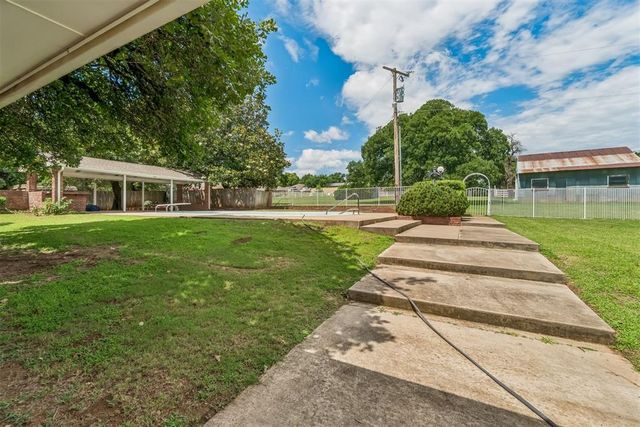 2909 Short Drive, Edmond, OK 73034