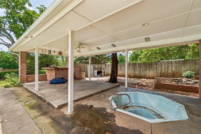 2909 Short Drive, Edmond, OK 73034