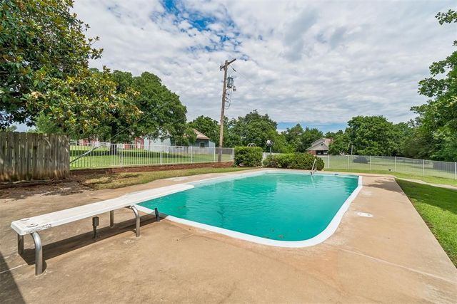 2909 Short Drive, Edmond, OK 73034