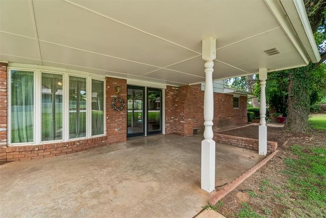 2909 Short Drive, Edmond, OK 73034