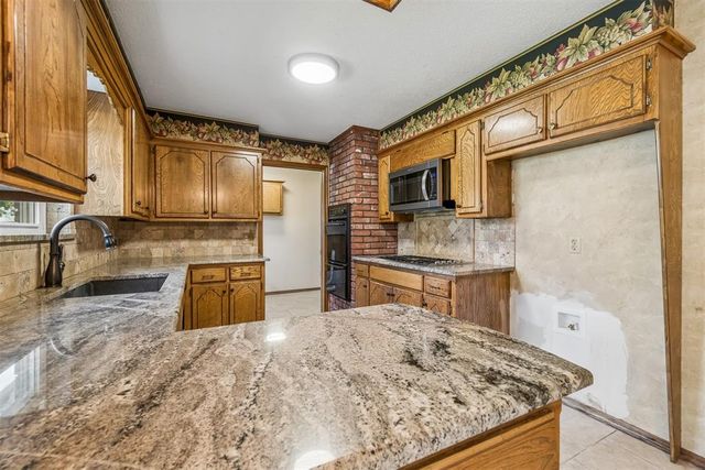 2909 Short Drive, Edmond, OK 73034