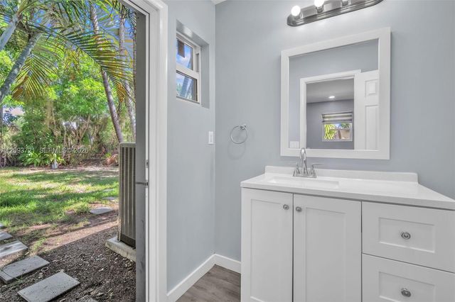 609 N 46th Avenue, Hollywood, FL 33021