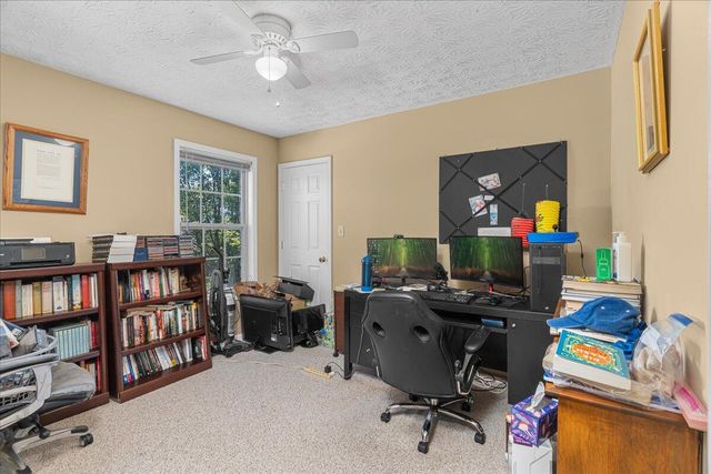 3141 Roundway Down Lane, Lexington, KY 40509