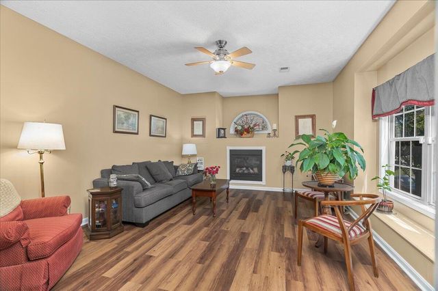 3141 Roundway Down Lane, Lexington, KY 40509