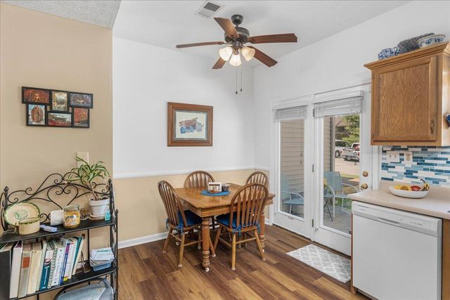 3141 Roundway Down Lane, Lexington, KY 40509