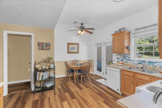 3141 Roundway Down Lane, Lexington, KY 40509