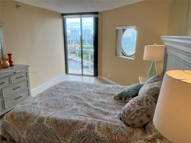 3610 Yacht Club Dr 1511 Penthouse, Aventura, FL 33180