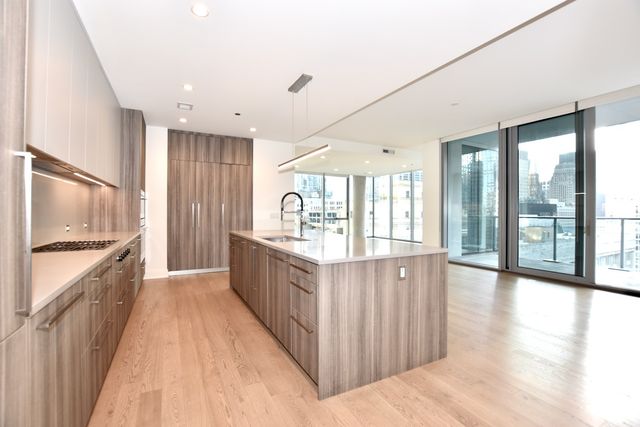 60 E Randolph Street PH23B, Chicago, IL 60601