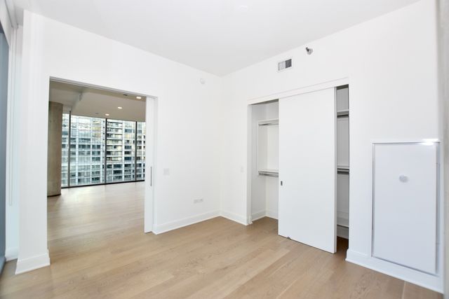 60 E Randolph Street PH23B, Chicago, IL 60601