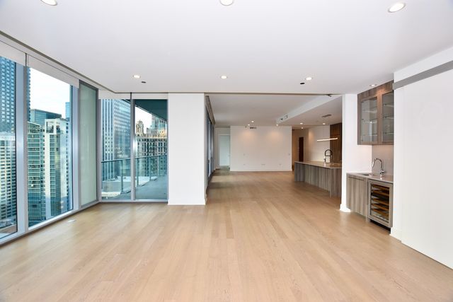 60 E Randolph Street PH23B, Chicago, IL 60601