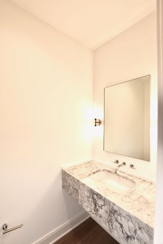 60 E Randolph Street PH23B, Chicago, IL 60601