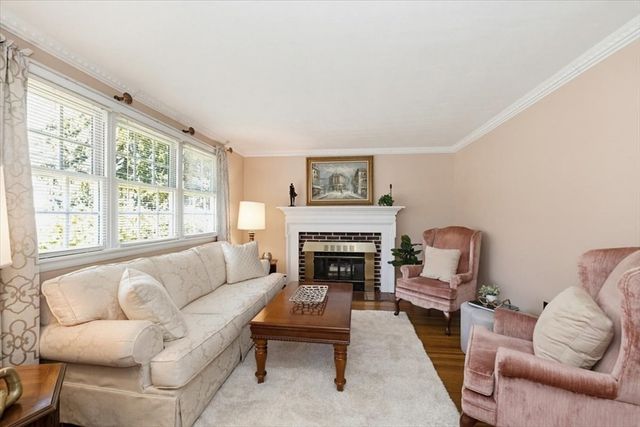 9 Winter St, Burlington, MA 01803