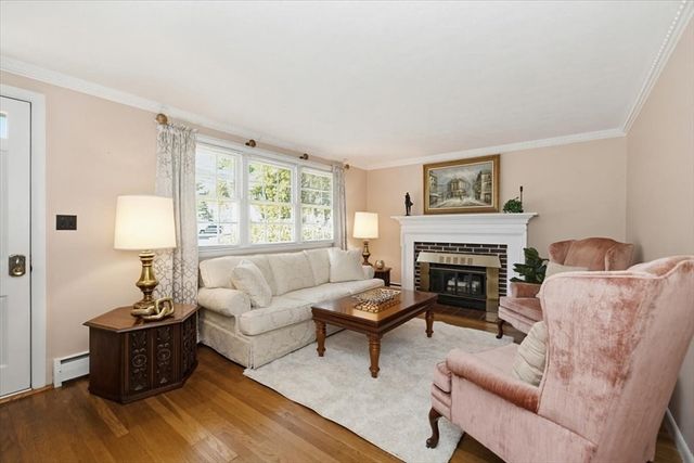 9 Winter St, Burlington, MA 01803