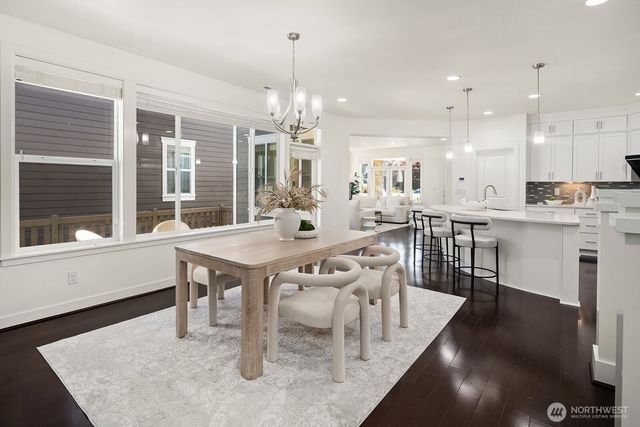 1270 Pine Crest Circle NE, Issaquah, WA 98029