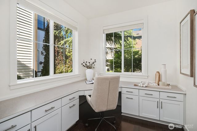 1270 Pine Crest Circle NE, Issaquah, WA 98029