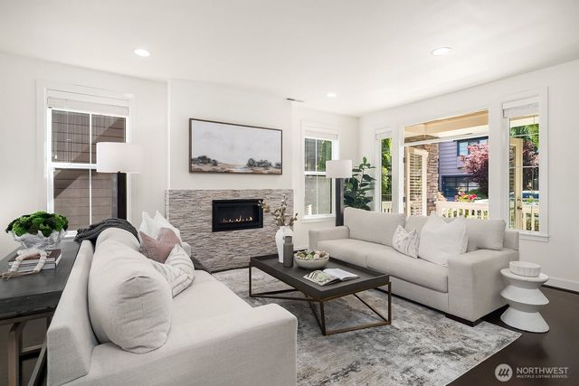 1270 Pine Crest Circle NE, Issaquah, WA 98029