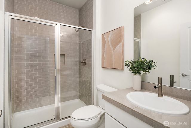 1270 Pine Crest Circle NE, Issaquah, WA 98029