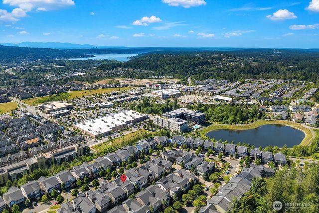 1270 Pine Crest Circle NE, Issaquah, WA 98029