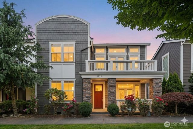 1270 Pine Crest Circle NE, Issaquah, WA 98029