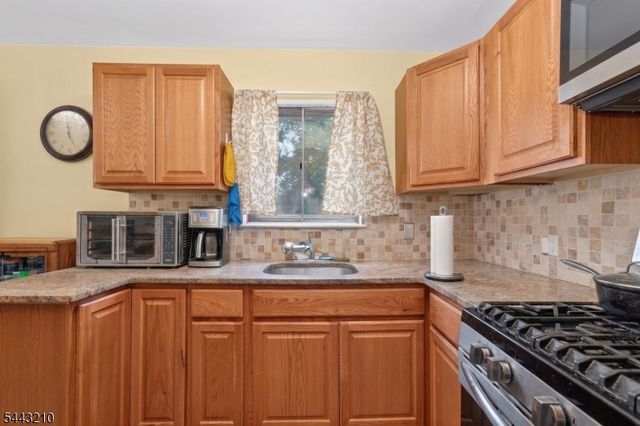 324 Ralph St, Franklin Twp., NJ 08873