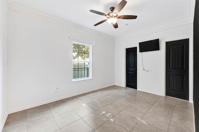 509 Joan Of Arc Drive, Hempstead, TX 77445