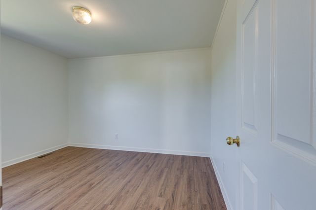 2109 Hollandale Cir, Columbia, TN 38401
