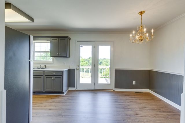 2109 Hollandale Cir, Columbia, TN 38401