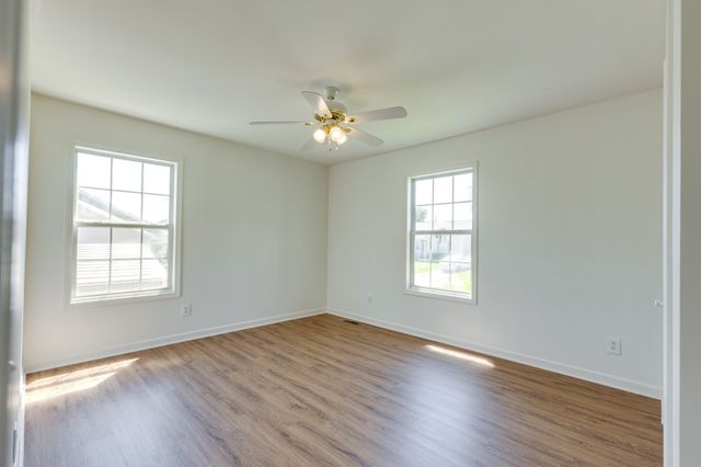 2109 Hollandale Cir, Columbia, TN 38401