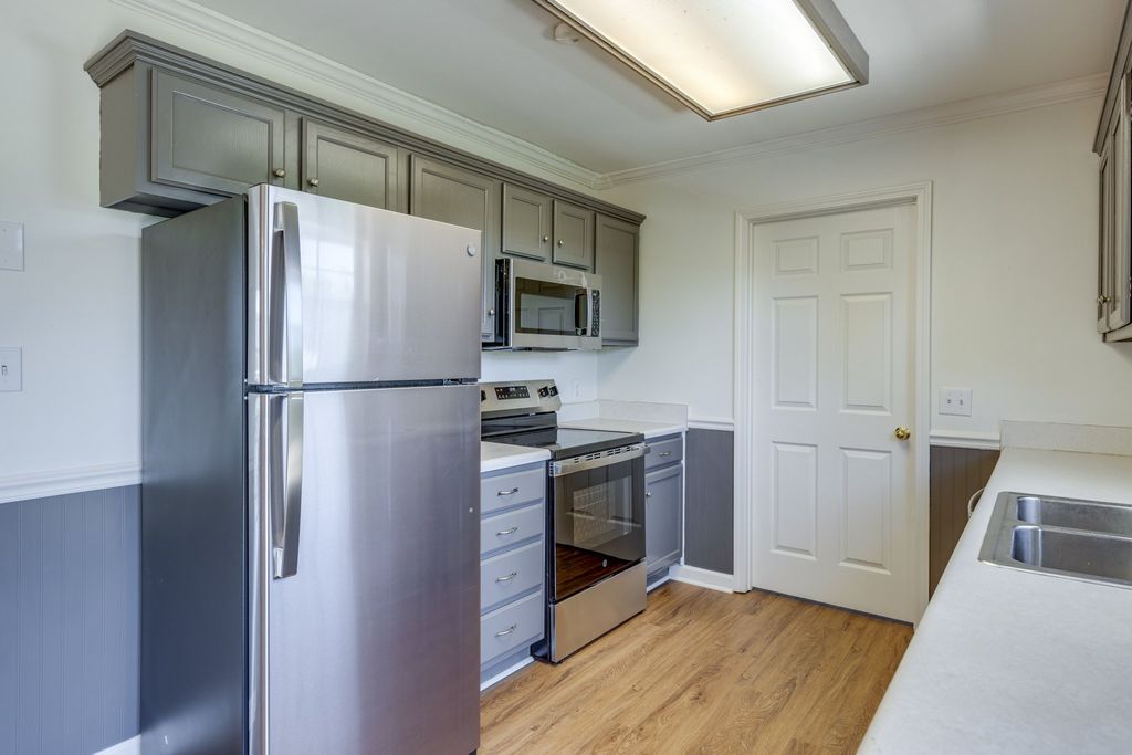 2109 Hollandale Cir, Columbia, TN 38401