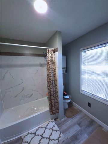 705 S State Line Rd, Sharon, PA 16146