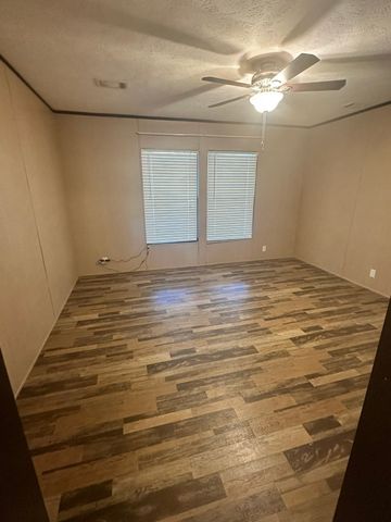 111 Blackfoot Drive, Mabank, TX 75156