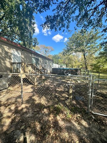 111 Blackfoot Drive, Mabank, TX 75156