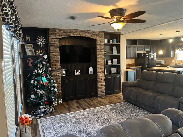 111 Blackfoot Drive, Mabank, TX 75156