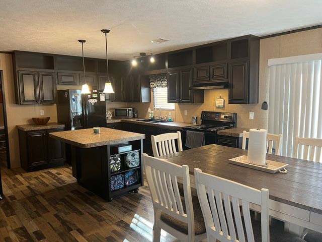 111 Blackfoot Drive, Mabank, TX 75156