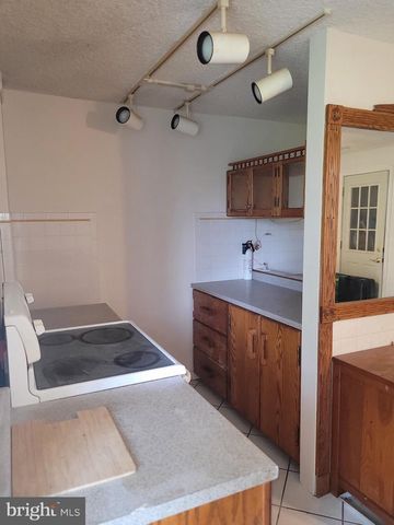 936 TAYLOR DR, Folcroft, PA 19032