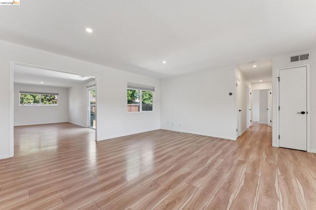 1300 Evergreen Dr., Concord, CA 94520