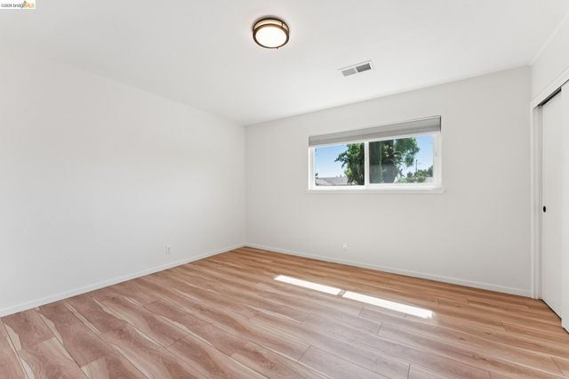 1300 Evergreen Dr., Concord, CA 94520